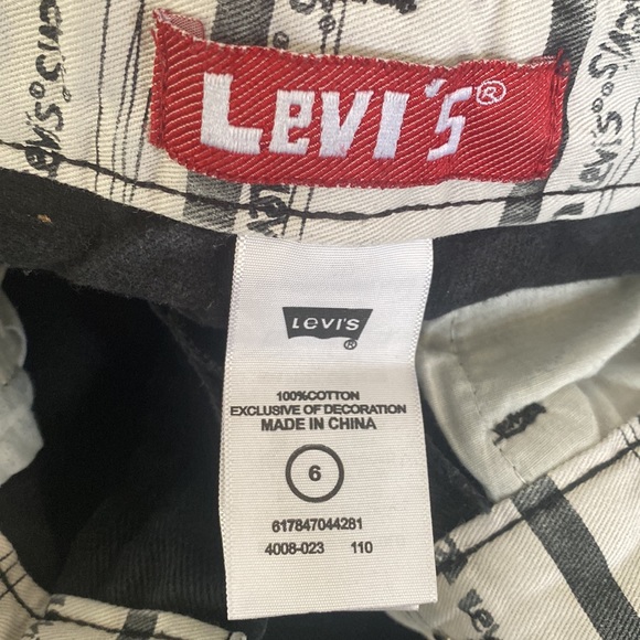 Levi’s black kids shorts - Picture 6 of 9